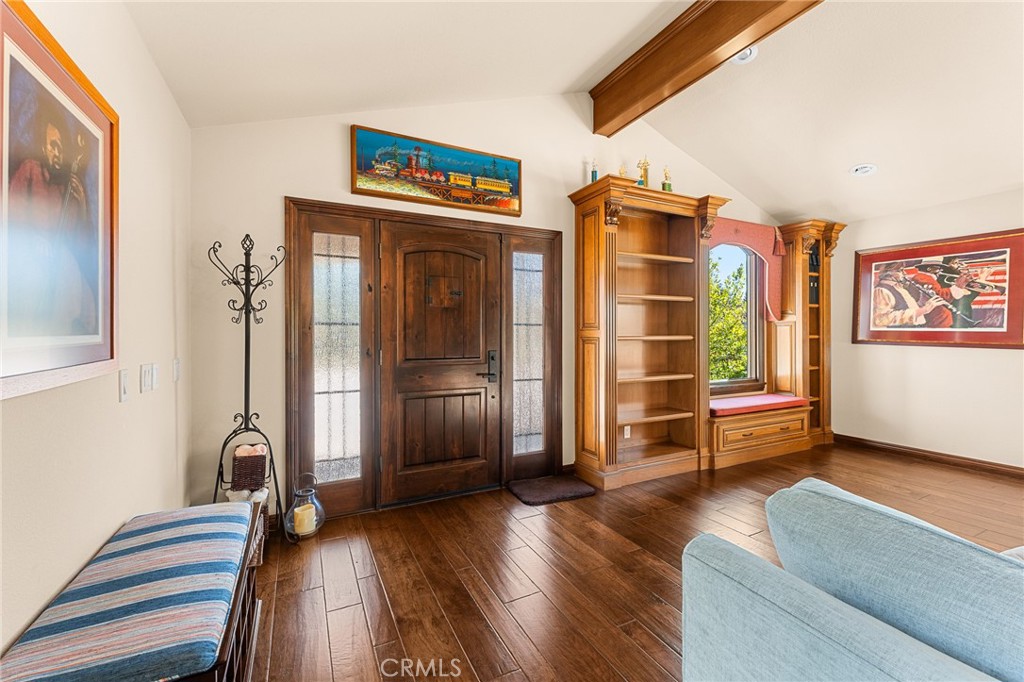 1632 Country Club Drive Redlands, CA 92373 - Photo 5 of 54 a view of a livingroom with furniture and a window