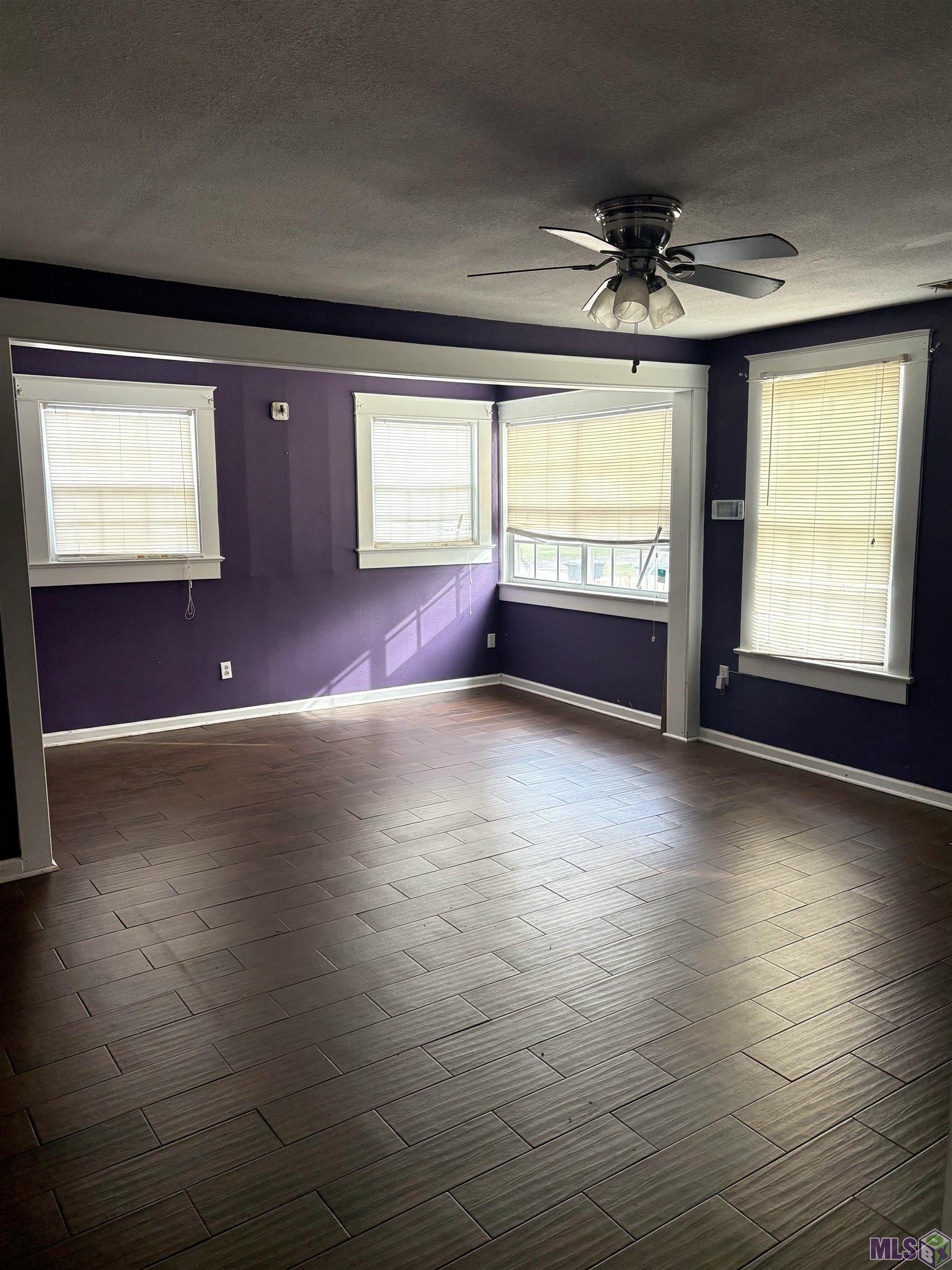 5157 Wilmot Street Baton Rouge, LA 70805 - Photo 3 of 9 Living Room