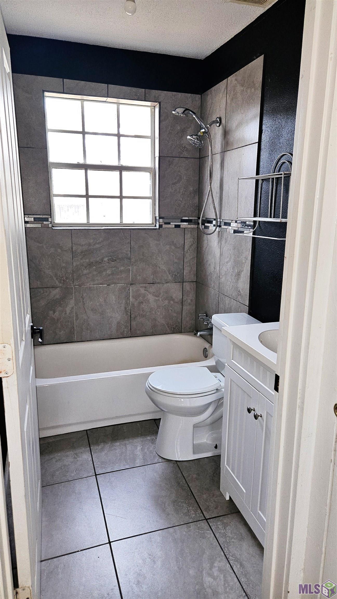 5157 Wilmot Street Baton Rouge, LA 70805 - Photo 8 of 9 Bathroom