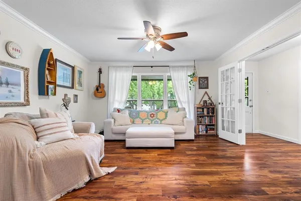 $359,900 | 2610 Oak Cliff Lane, Arlington, TX 76012