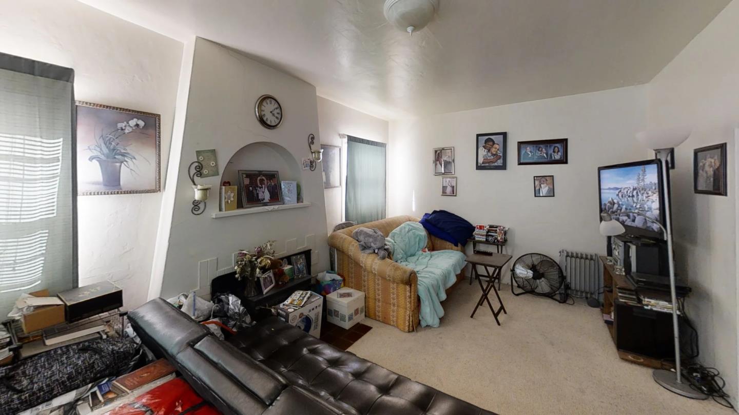 321 Hawthorne Street Salinas, CA 93901 - Photo 3 of 20