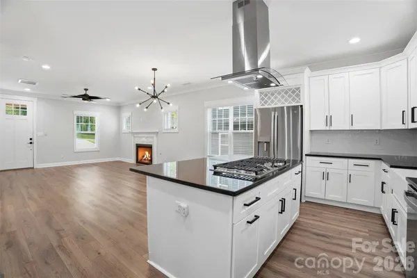 $644,000 | 302 Lima Avenue, Charlotte, NC 28208