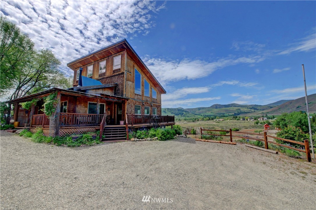 9 Serviceberry Road Winthrop, WA 98862 - Photo 3 of 40 Gallery Image 3