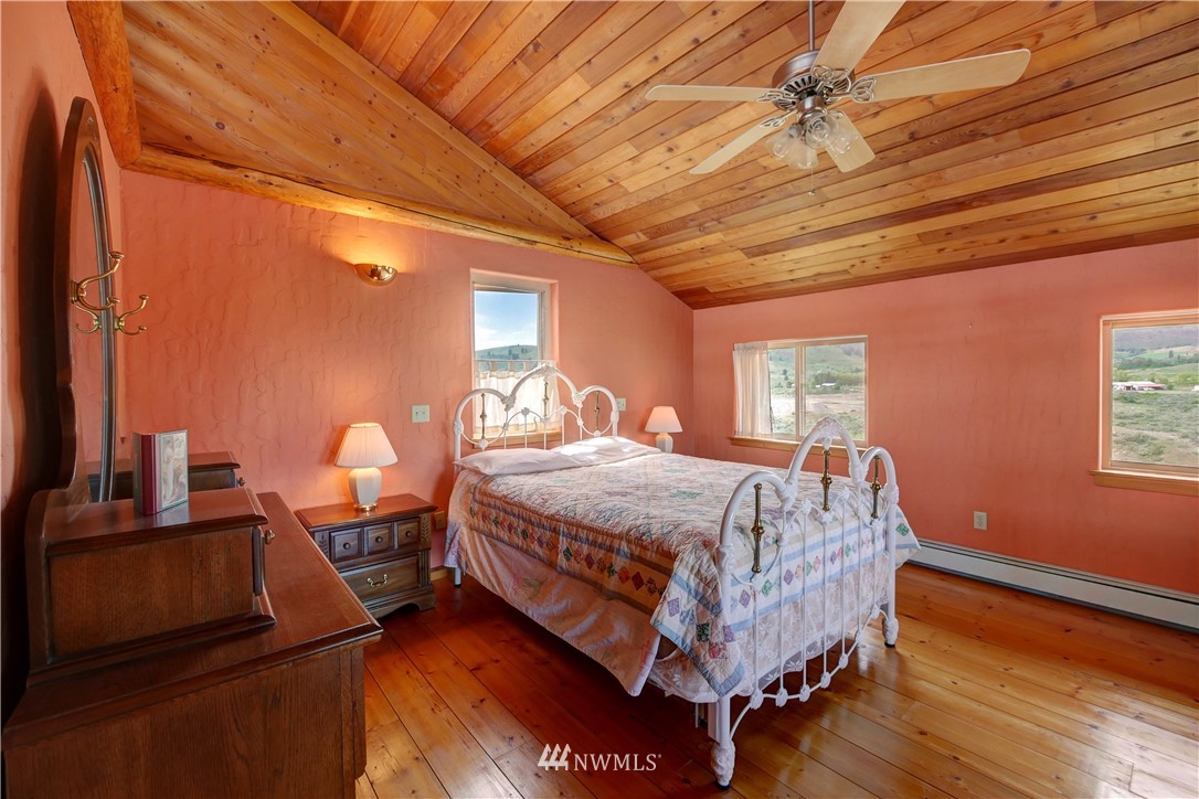 9 Serviceberry Road Winthrop, WA 98862 - Photo 26 of 40 Gallery Image 26