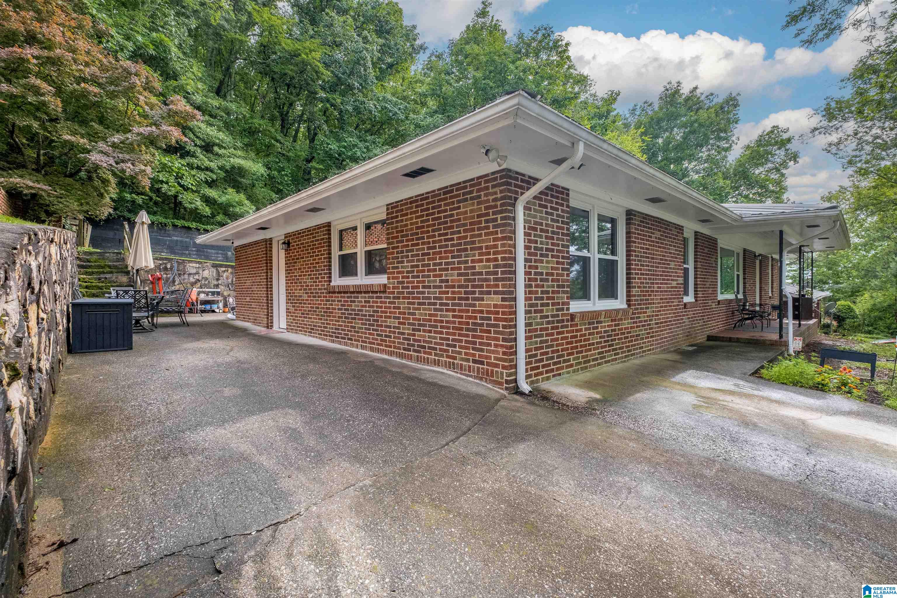 2012 Lynn Road Anniston, AL 36207 - Photo 32 of 36 Gallery Image 32
