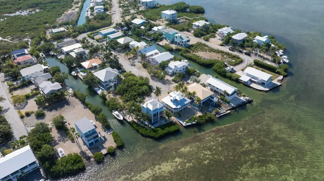 $1,599,000 | 1113 De Lussan Lane, Cudjoe, FL 33042