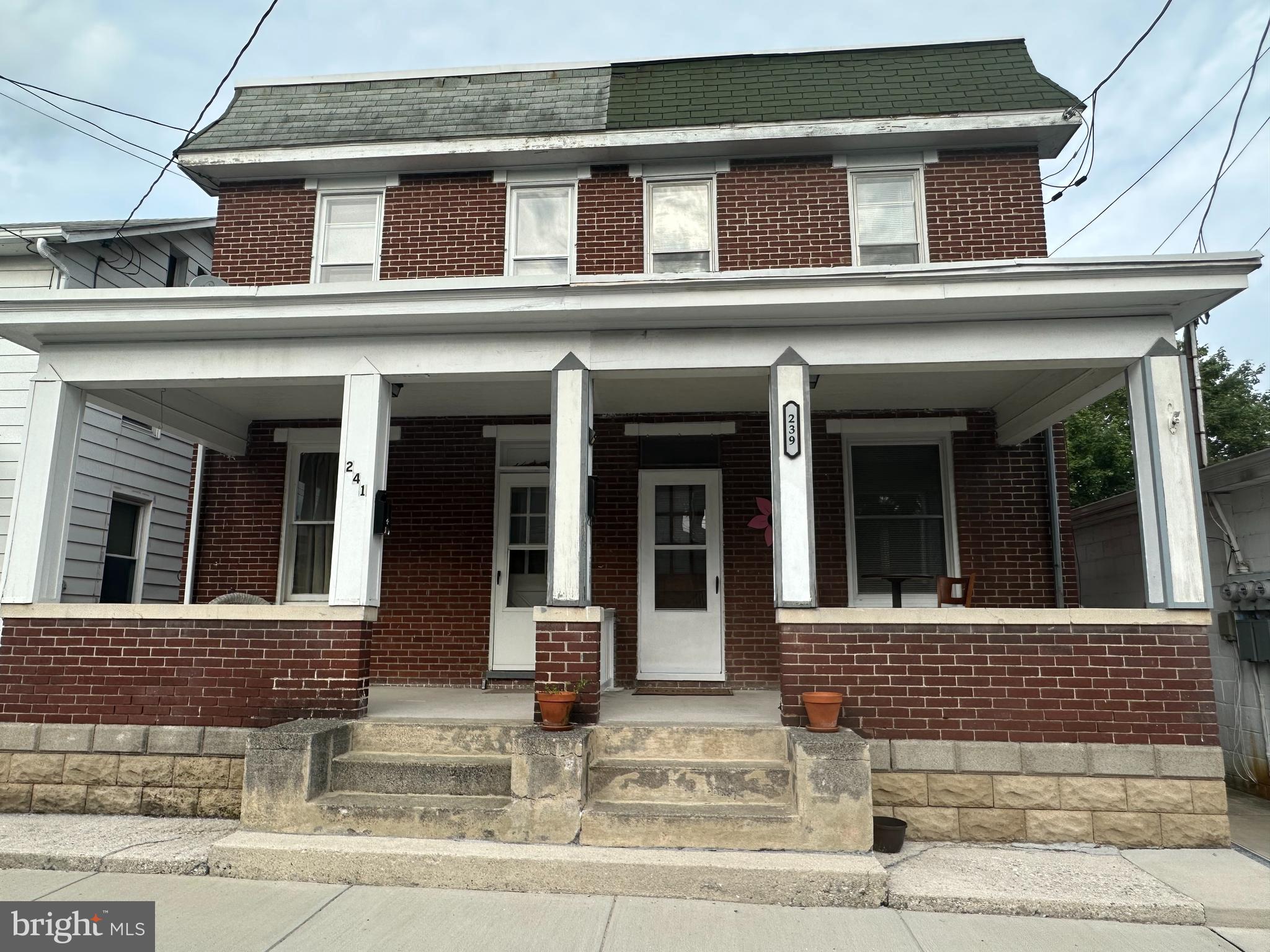 239 North Stratton Street Gettysburg, PA 17325 - Photo 1 of 29