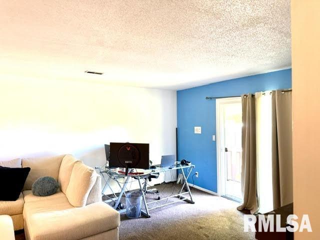 1910 Jeanette Lane, Unit 8 Springfield, IL 62702 - Photo 5 of 17