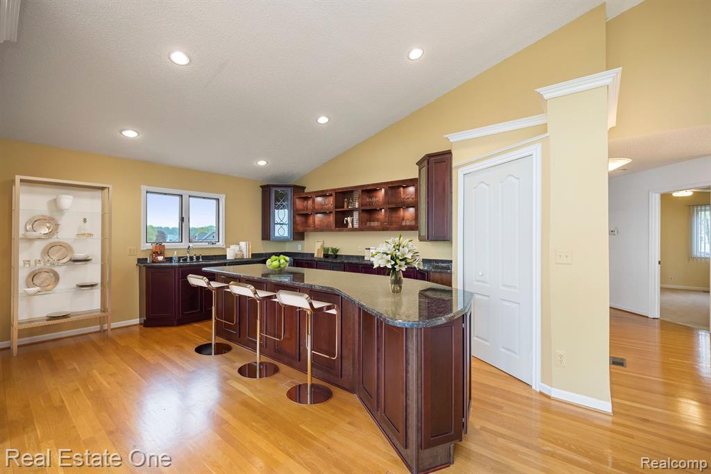 48712 Point Lakeview Street Chesterfield, MI 48047 - Photo 22 of 71