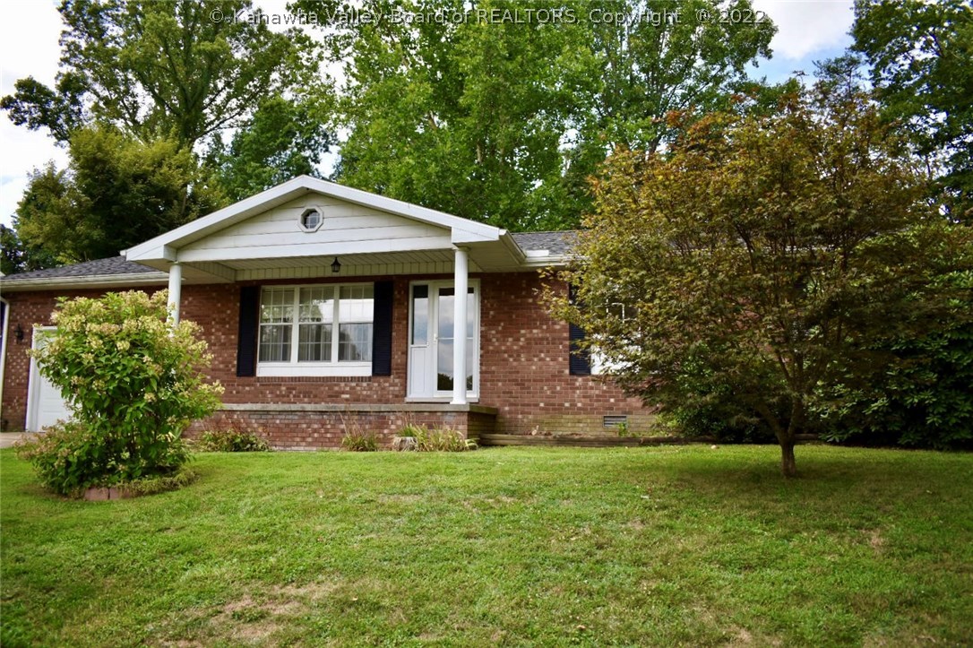 1008 Oakwood Road Culloden, WV 25510 - Photo 3 of 26 Gallery Image 3