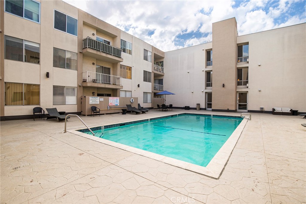 927 North Kings Road, Unit 118 West Hollywood, CA 90069 - Photo 37 of 44