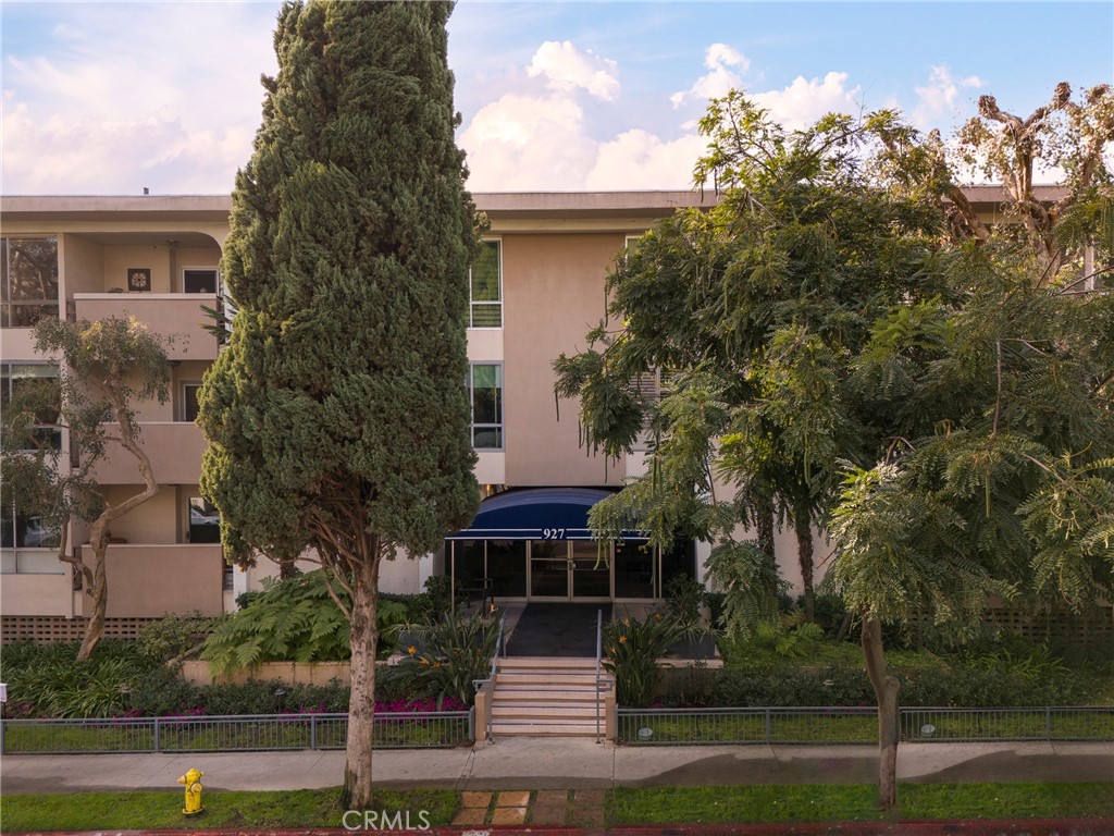 927 North Kings Road, Unit 118 West Hollywood, CA 90069 - Photo 38 of 44