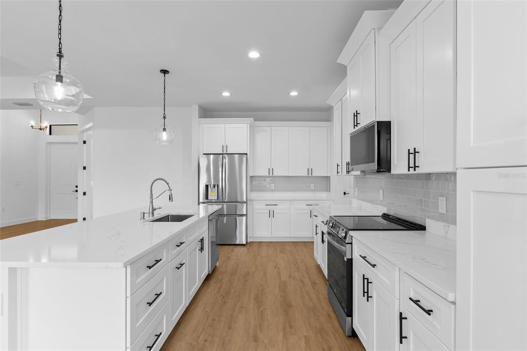 1420 Nucelli Road North Port, FL 34288 - Photo 11 of 38 Gallery Image 11