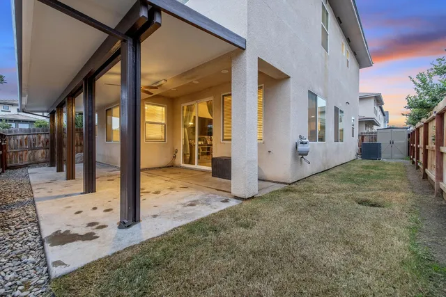 $515,000 | 3433 West Milan Avenue, Visalia, CA 93277