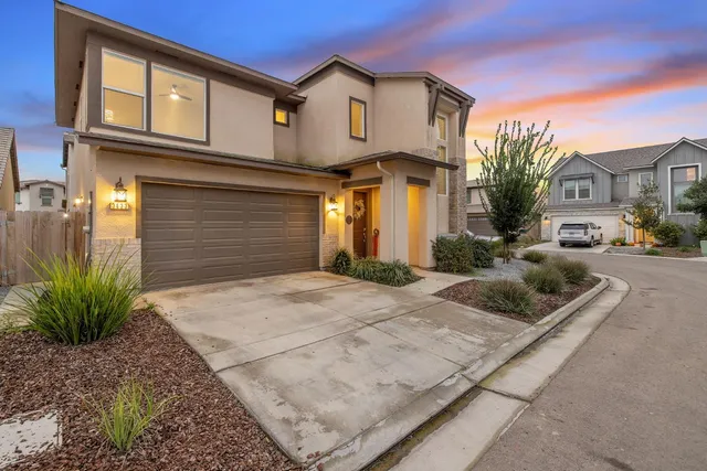 $515,000 | 3433 West Milan Avenue, Visalia, CA 93277