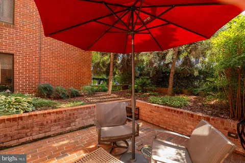 $1,395,000 | 1045 31st Street Northwest, Unit 104, Washington, DC 20007