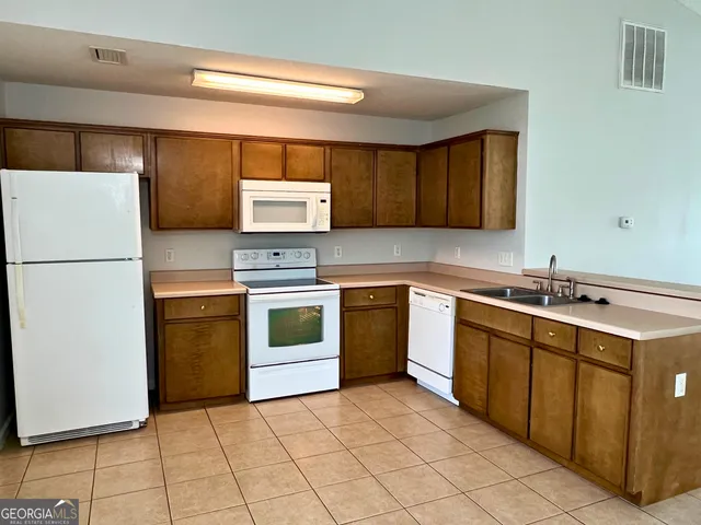 $1,700 | 218 Royal Palms Avenue, Kingsland, GA 31548