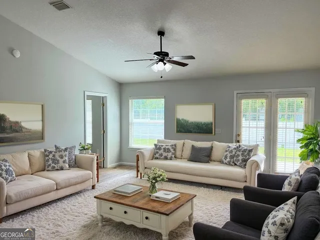 $1,700 | 218 Royal Palms Avenue, Kingsland, GA 31548