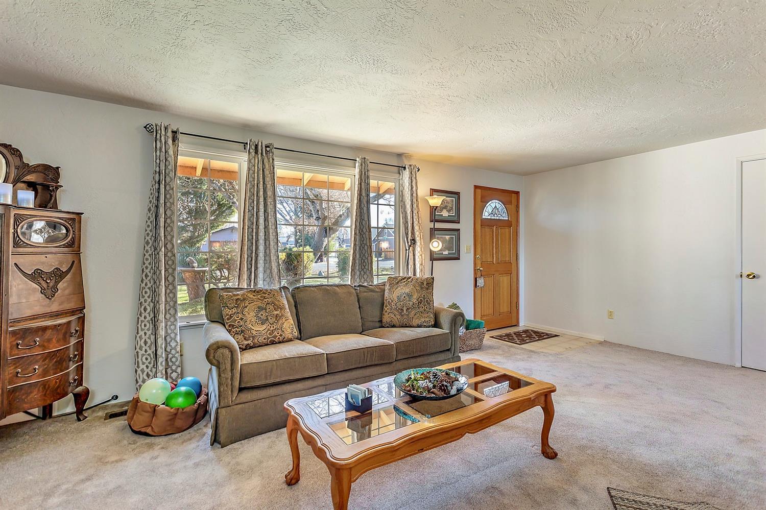 3469 Bursell Road Central Point, OR 97502 - Photo 10 of 31 Gallery Image 10