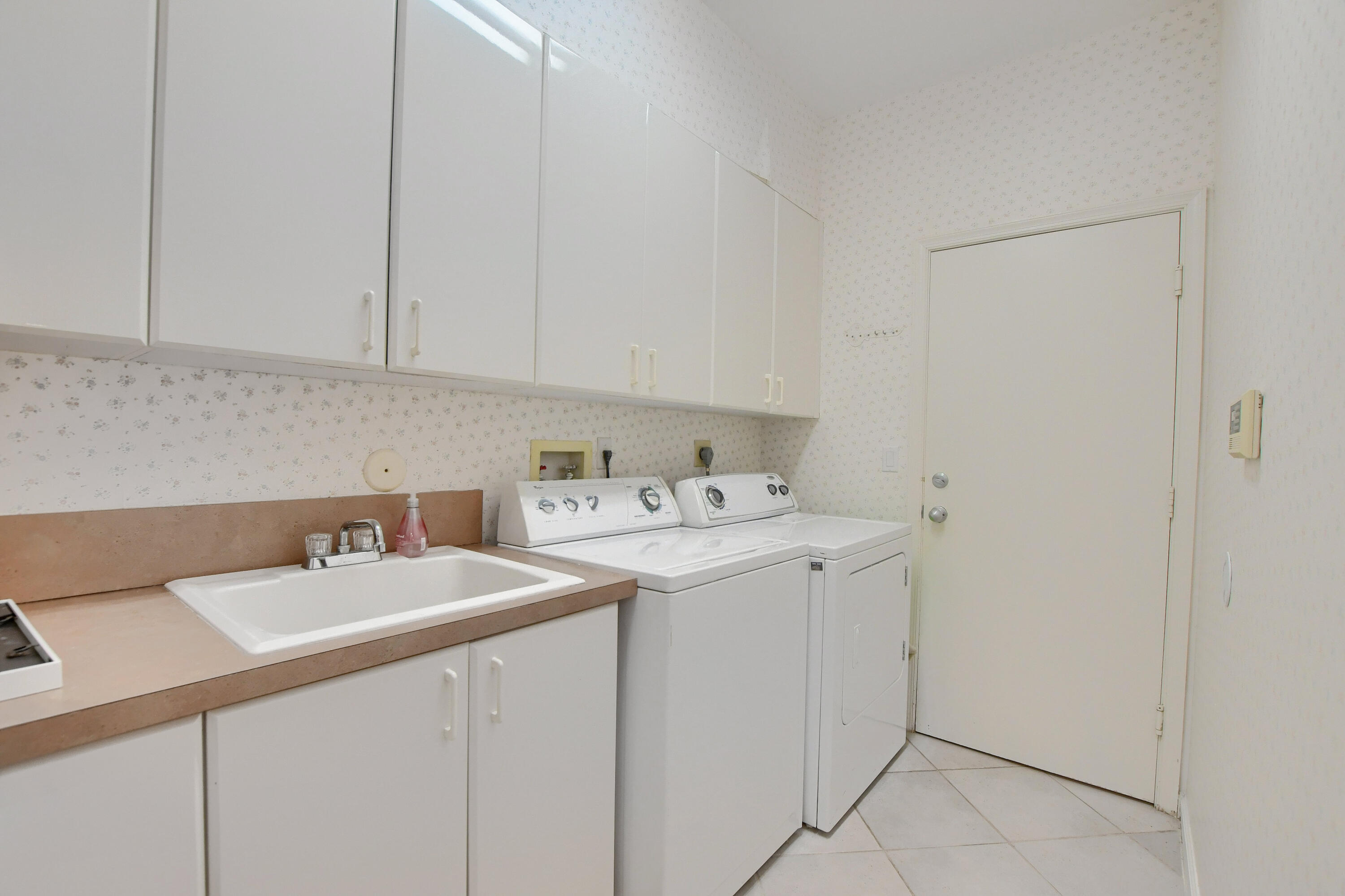 20693 Northwest 26th Court Boca Raton, FL 33434 - Photo 37 of 69 Laundry Room
