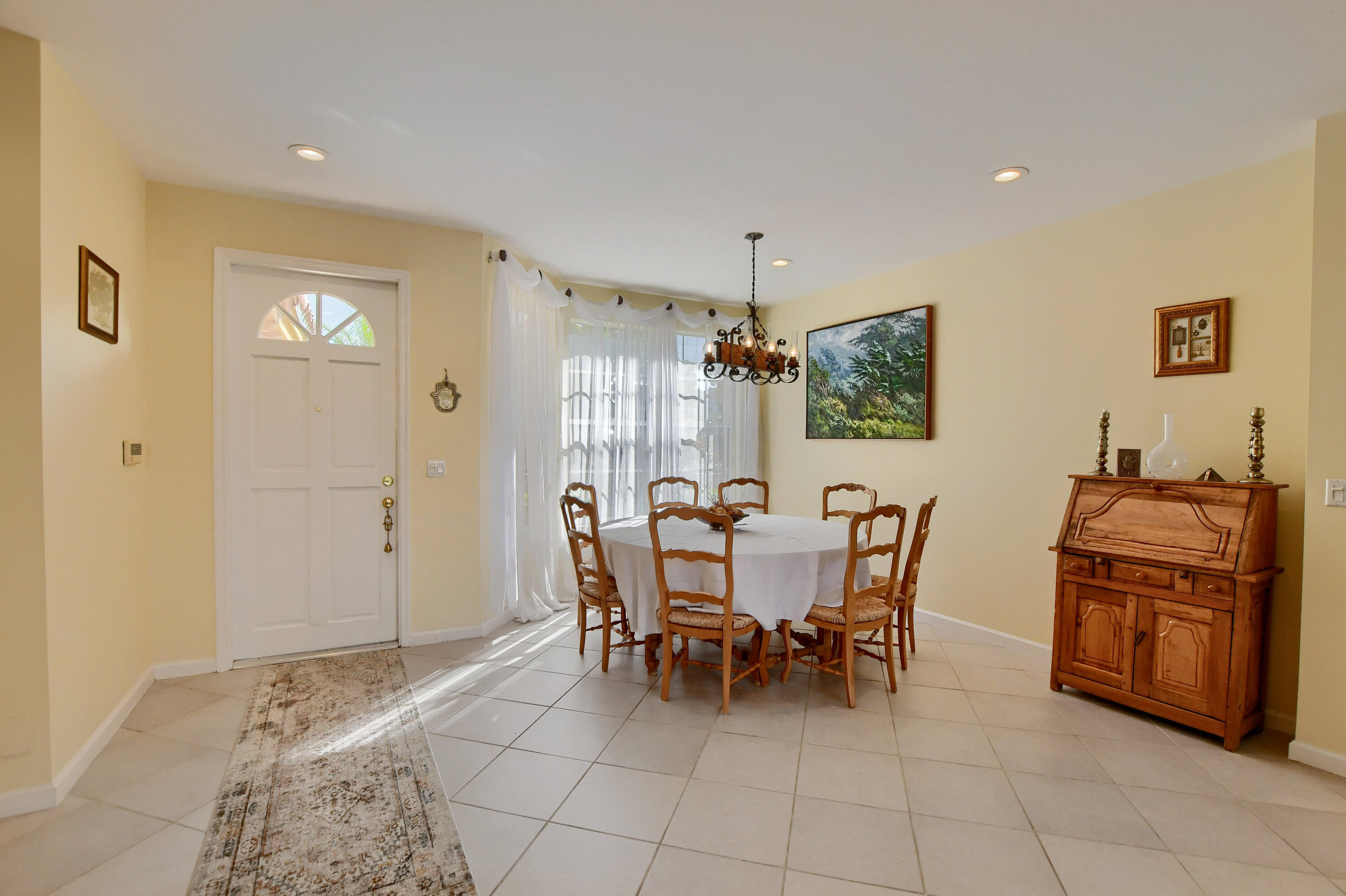 20693 Northwest 26th Court Boca Raton, FL 33434 - Photo 4 of 69 Entrace/Eat-in Area