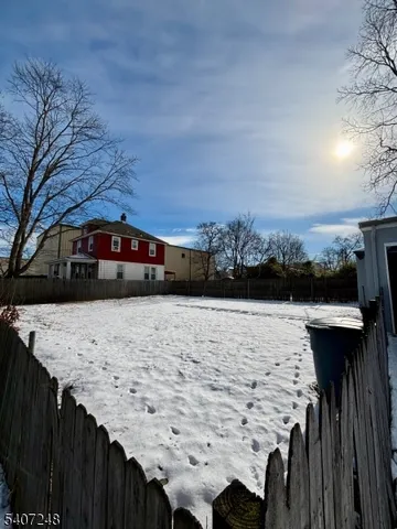 $3,000 | 159 Bridge Avenue, Unit 2, Red Bank, NJ 07701