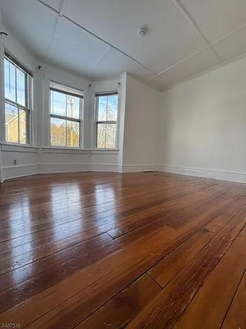 $3,000 | 159 Bridge Avenue, Unit 2, Red Bank, NJ 07701