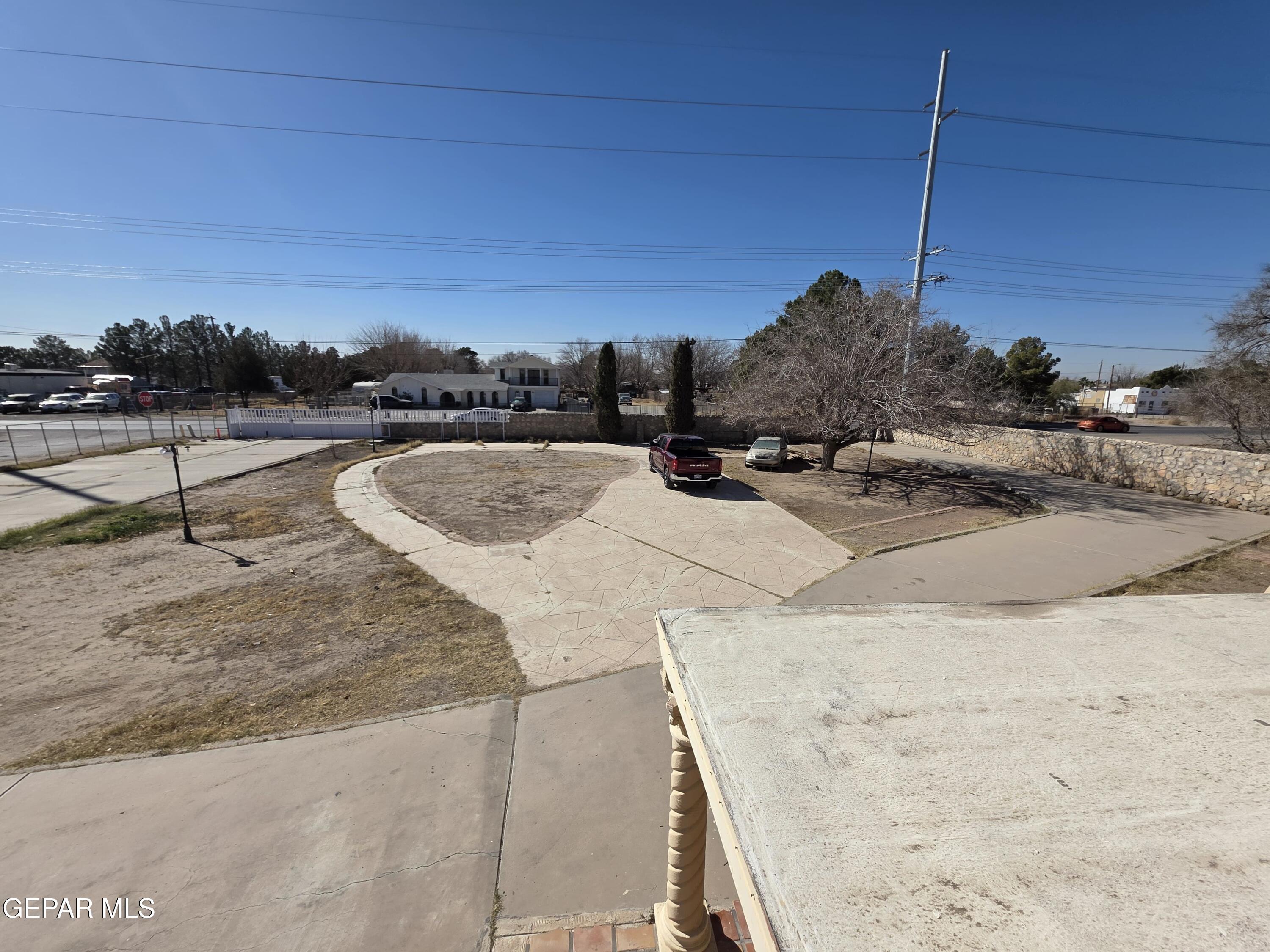 11661 Socorro Road Socorro, TX 79927 - Photo 6 of 32 a view of a backyard