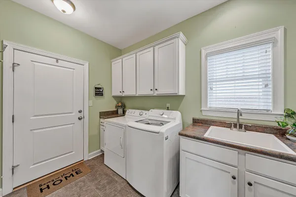 $679,950 | 5690 Sullivan Lane, Roanoke, VA 24012