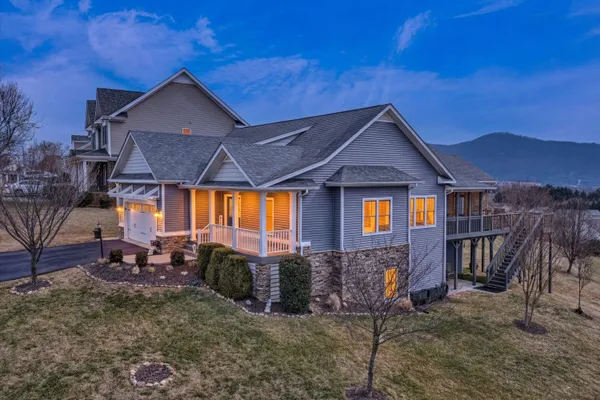 $679,950 | 5690 Sullivan Lane, Roanoke, VA 24012