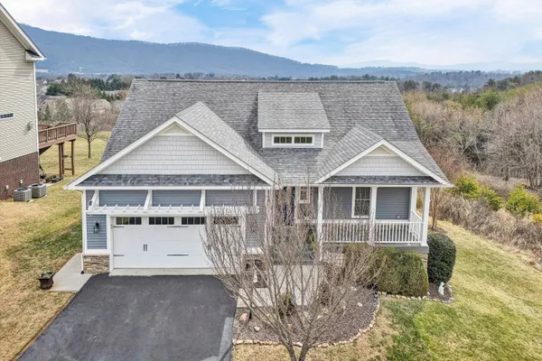 $679,950 | 5690 Sullivan Lane, Roanoke, VA 24012