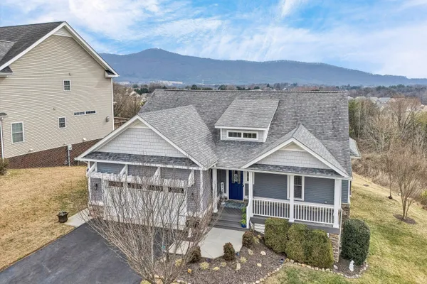 $679,950 | 5690 Sullivan Lane, Roanoke, VA 24012