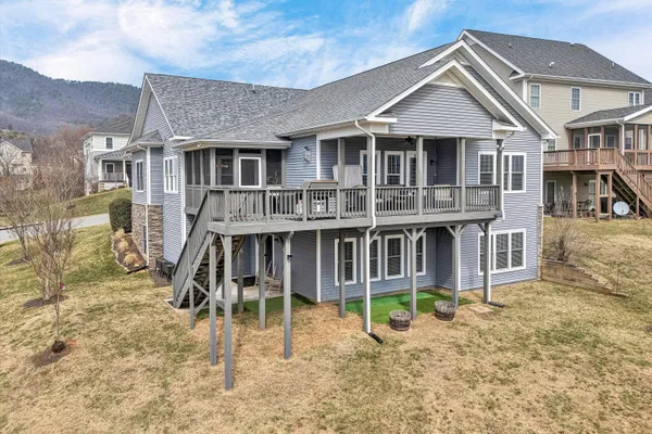 $679,950 | 5690 Sullivan Lane, Roanoke, VA 24012