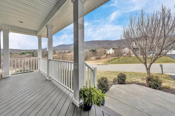 $679,950 | 5690 Sullivan Lane, Roanoke, VA 24012
