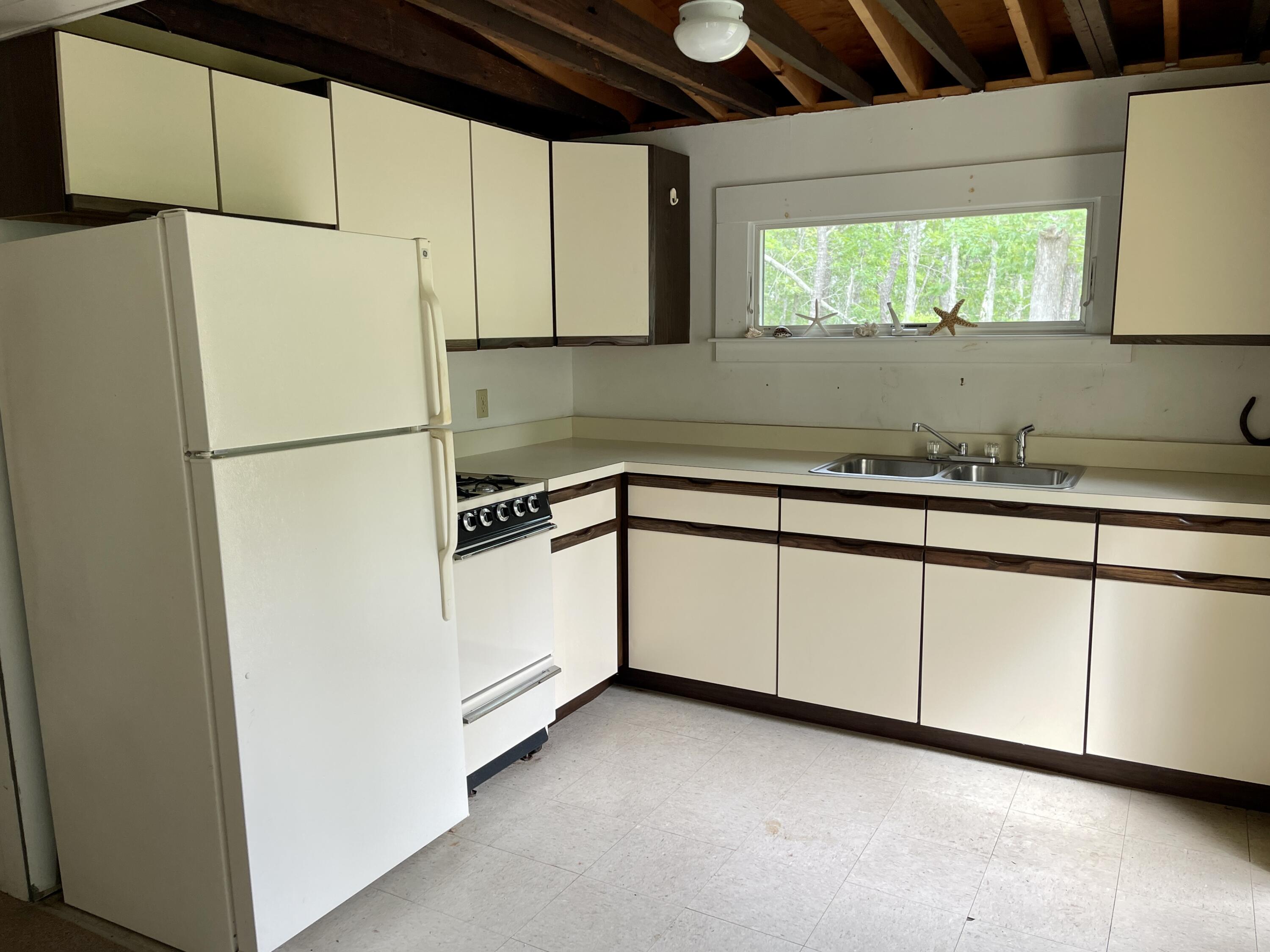 11 Pamet Point Road Truro, MA 02666 - Photo 13 of 26 IMG_0298