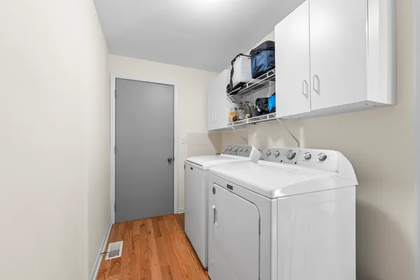 $379,000 | 815 Carriage Drive, Algonquin, IL 60102