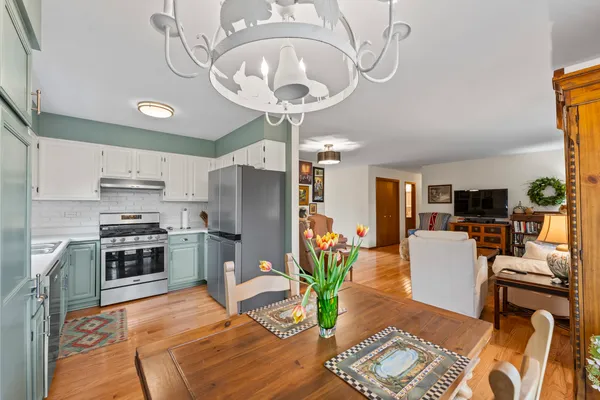 $379,000 | 815 Carriage Drive, Algonquin, IL 60102