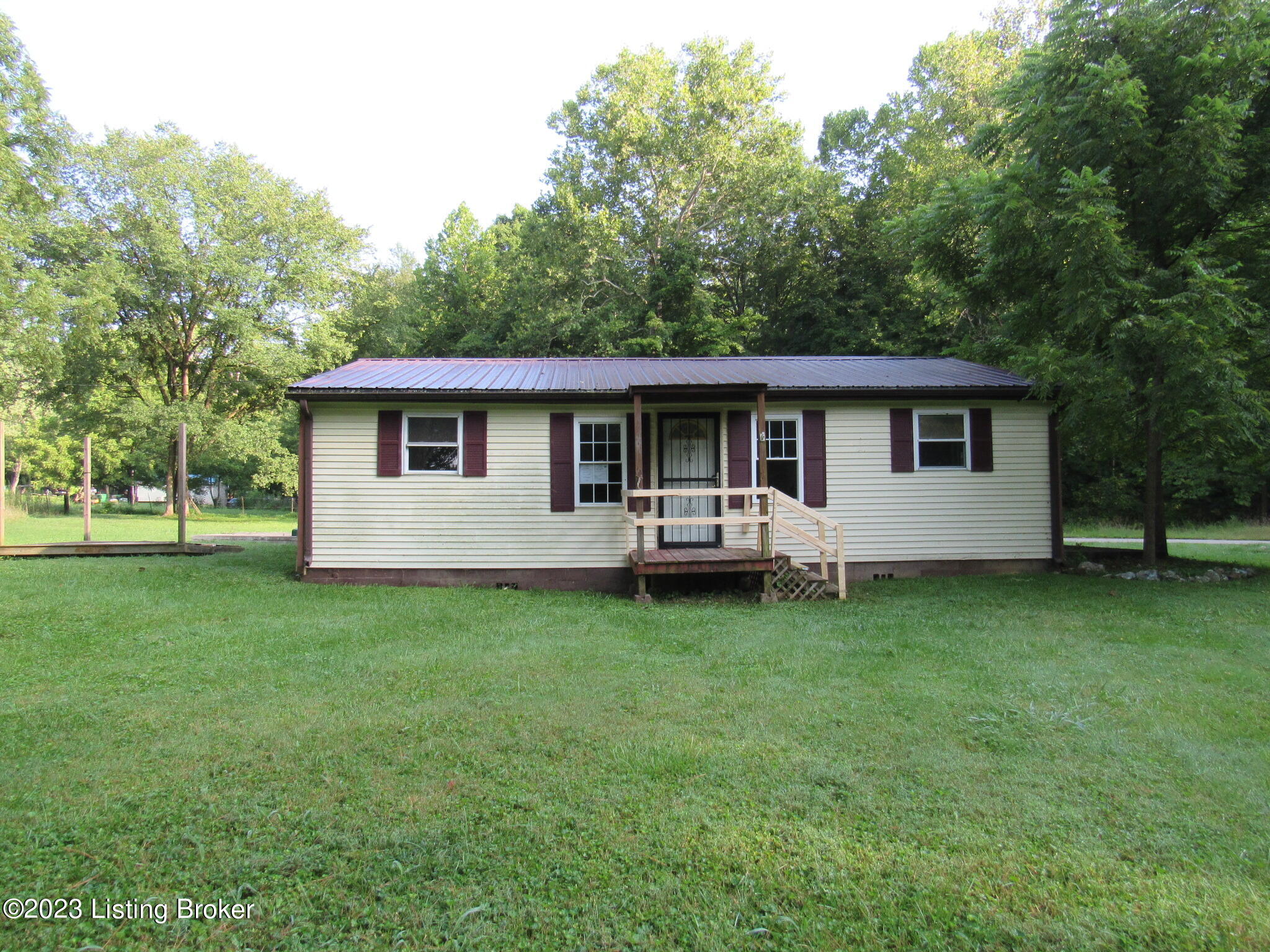 525 John Lee Road Lebanon Junction, KY 40150 - Photo 1 of 12 Front
