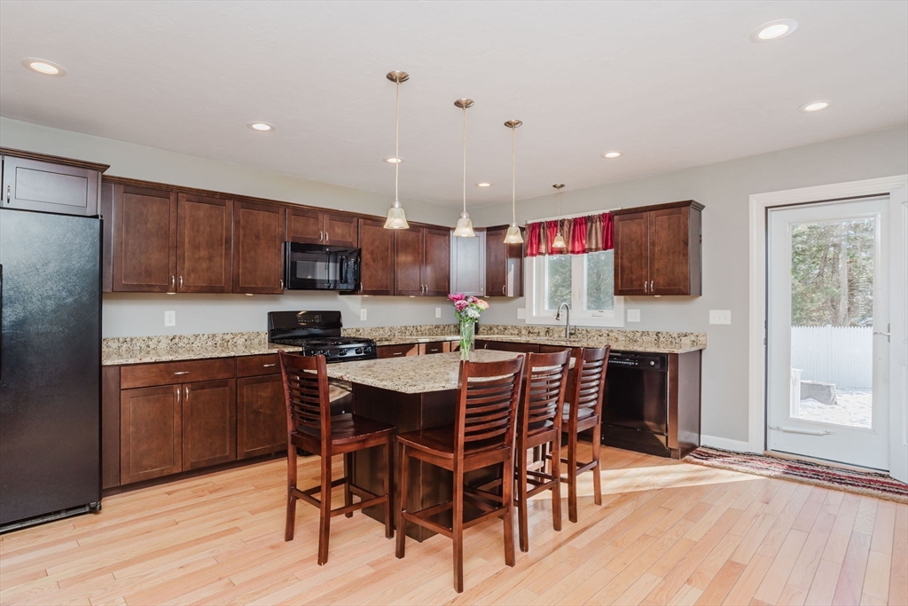 268 Common Street Walpole, MA 02081 - Photo 8 of 27 Gallery Image 8