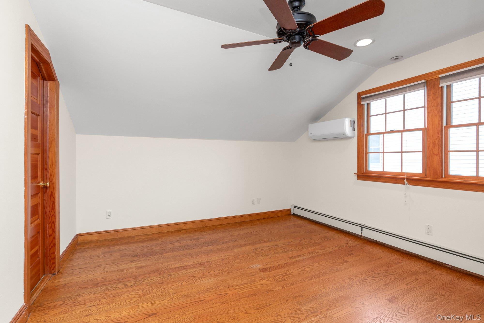 40 Frankel Road Massapequa, NY 11758 - Photo 20 of 27