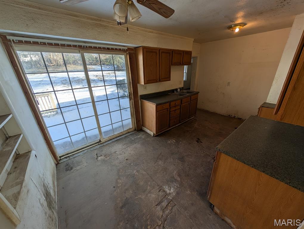 929 Caseyville Road Collinsville, IL 62234 - Photo 8 of 17