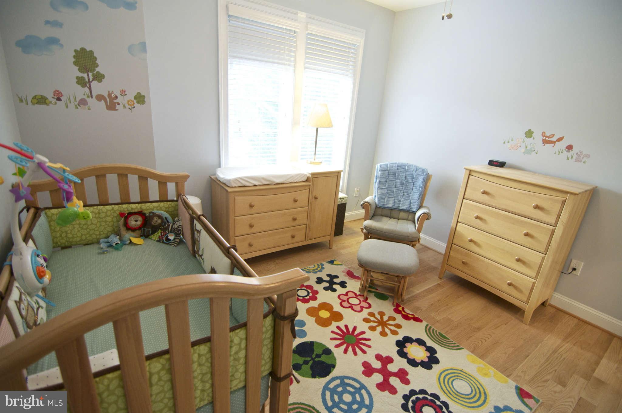 6220 Walhonding Road Bethesda, MD 20816 - Photo 22 of 29 Bedroom