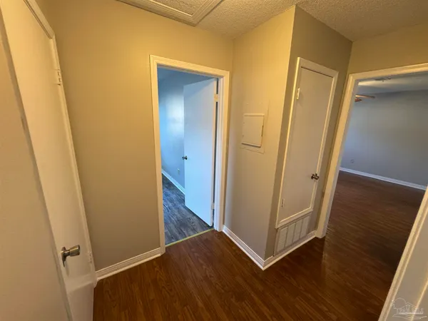 $1,175 | 6417 Kennington Circle, Milton, FL 32570