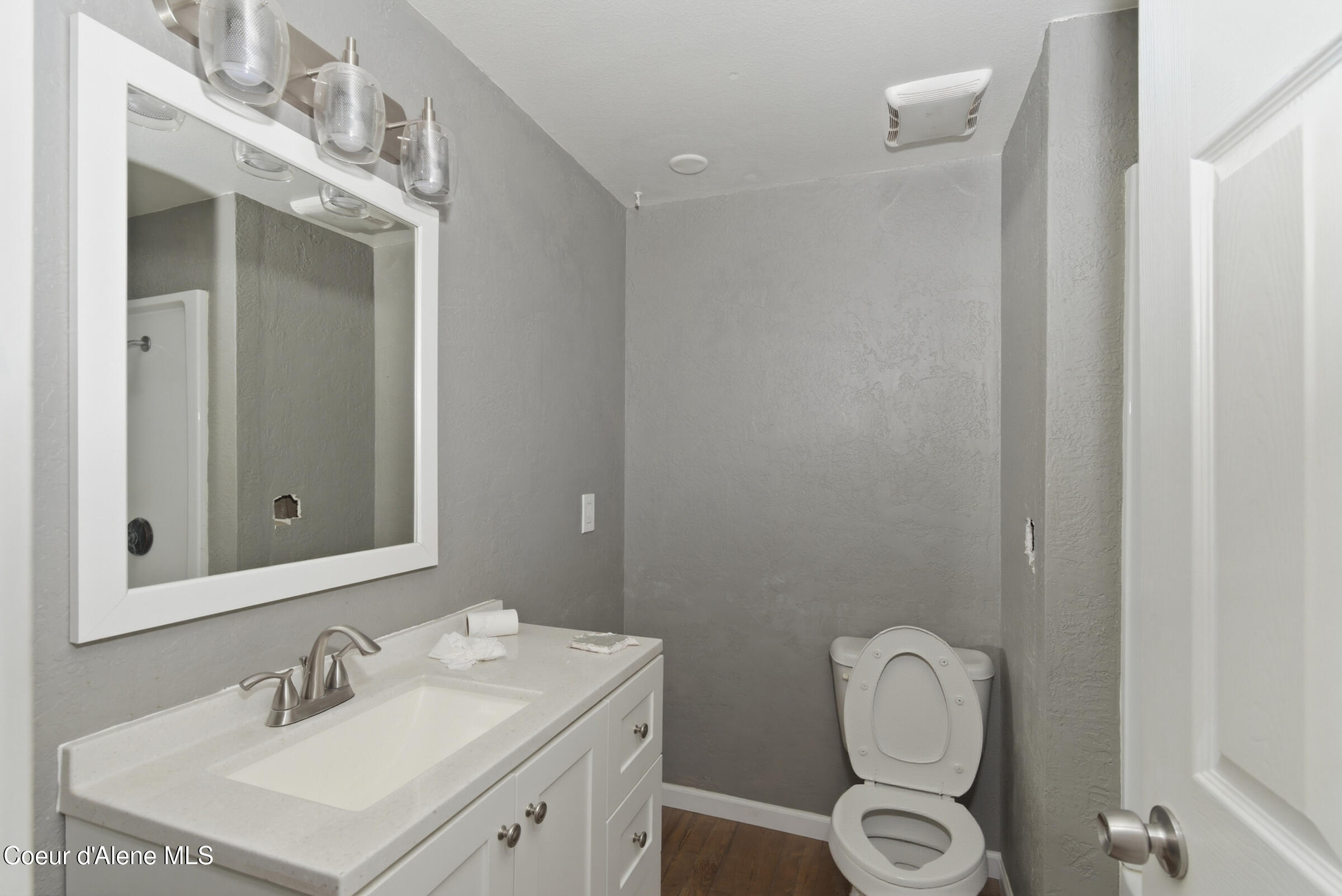 11865 North Forest Road Hayden, ID 83835 - Photo 16 of 27 016