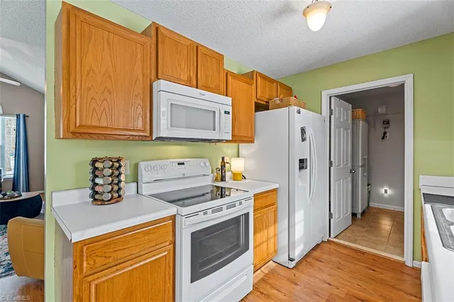 $279,000 | 5507 Whispering Pines Drive, Summerfield, NC 27358