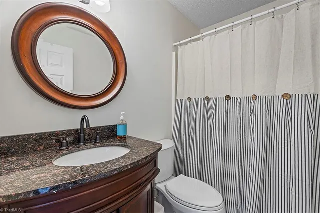 $279,000 | 5507 Whispering Pines Drive, Summerfield, NC 27358