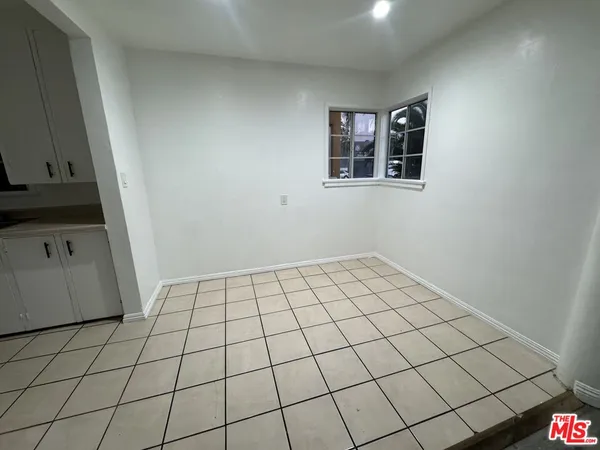 $1,795 | 6207 Crenshaw Boulevard, Los Angeles, CA 90043