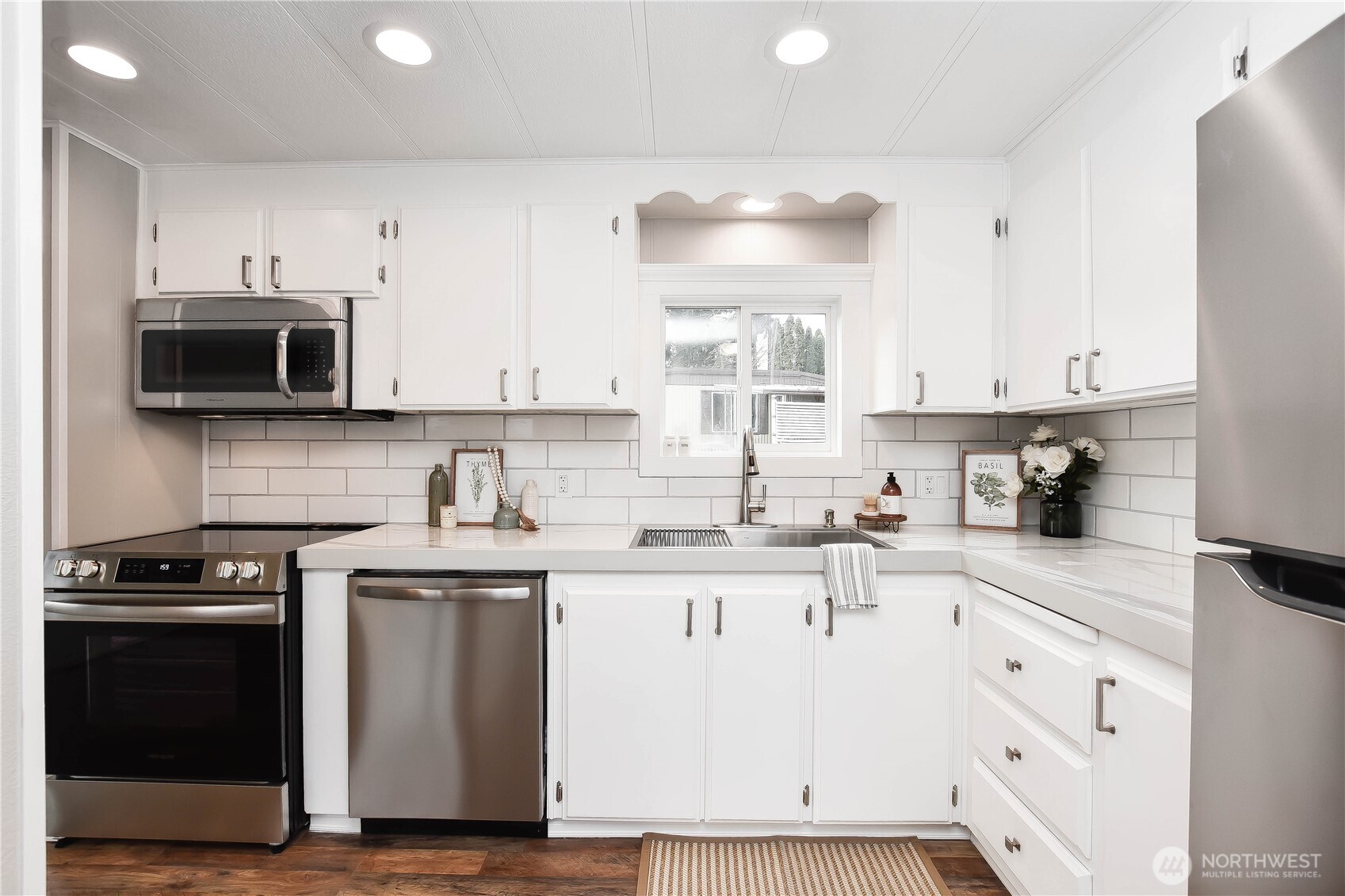 13320 Highway 99, Unit 141 Everett, WA 98204 - Photo 5 of 30