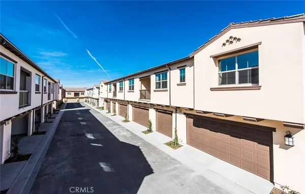 $3,950 | 152 Bishop Landing, Irvine, CA 92620