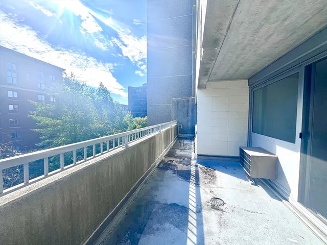 $3,650 | 133 Park Street, Unit 404, Brookline, MA 02446